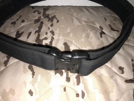 Vendo mi Steyr M9, calibre 9x19.
Tiene poquísimos disparos, y buen estado en general, con una pequeña 30