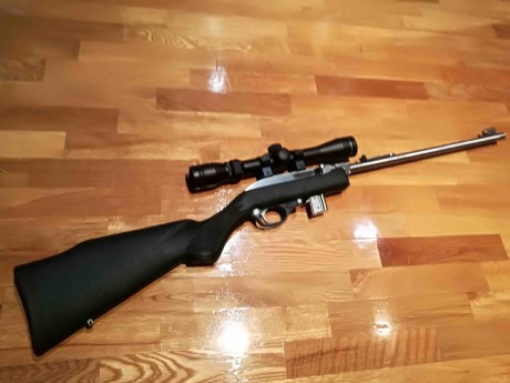 Hola a todos,

Pongo a la venta una carabina desmontable Marlin Papoose del calibre 22LR, culata de polímero, 00