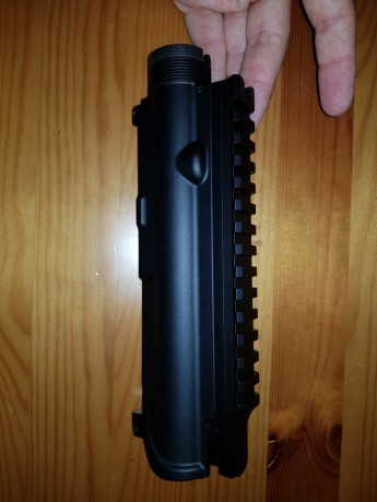 Muy buenas compañeros,

Por venta de mi Ar15,  pongo a la venta varios accesorios que he ido encontrando.

UPPER 11