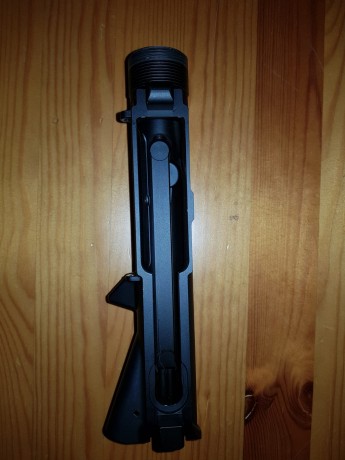 Muy buenas compañeros,

Por venta de mi Ar15,  pongo a la venta varios accesorios que he ido encontrando.

UPPER 10