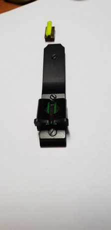 Pues lo dicho vendo alza y punto de mira de un Marlin 444 que tuve y he encontrado estas piezas que ya 00