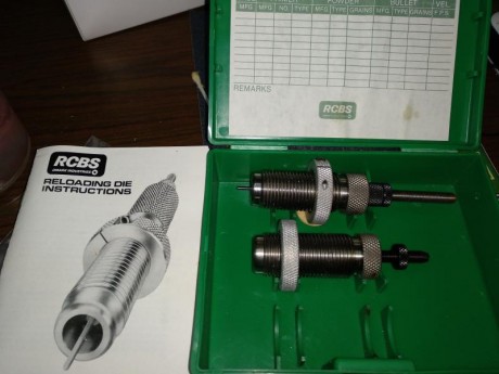 Pues lo dicho, vendo Dies de la marca RCBS  del calibre .30 Mauser (7.63x25 Mauser) 

Precio 55€ portes 00