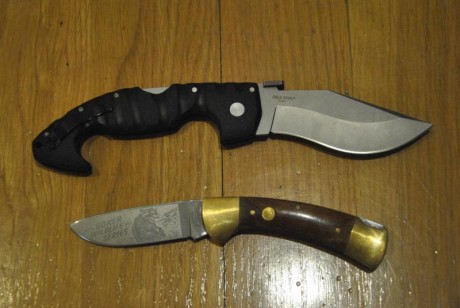 Vendo estas dos navajas, estan sin usar, no tienen caja
la Boker la vendo en 50 y la Spartan en 90, mas 01
