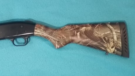 Vendo escopeta de corredera Mossberg 500 del 12magnum. Cañon liso.
Con dos culatas. Camuflada por hidroimpresion.
Estado 10