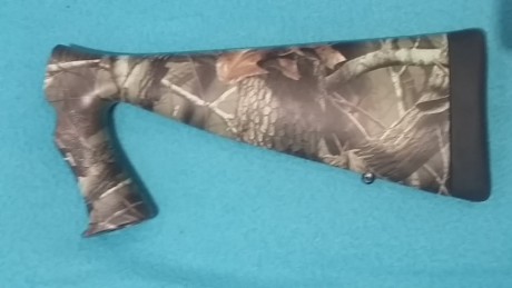Vendo escopeta de corredera Mossberg 500 del 12magnum. Cañon liso.
Con dos culatas. Camuflada por hidroimpresion.
Estado 32