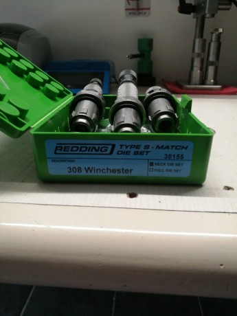 Pues eso , se vende por cambio de proyecto  .... Un maquinón de rifle y con varios complementos que lo 30