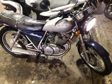 Yamaha Sr 250 Classic. Muy buen estado, 24500 km. Funciona a diario. Se le ha instalado arranque a patada 02