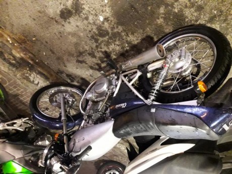 Yamaha Sr 250 Classic. Muy buen estado, 24500 km. Funciona a diario. Se le ha instalado arranque a patada 01