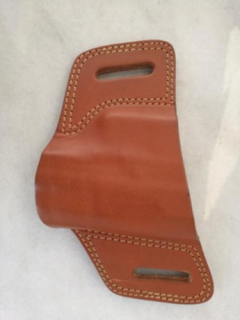Saludos al foro,vendo un lote compuesto por una funda de cuero PIELCU nueva y una VEGA HOLSTER como nueva 01