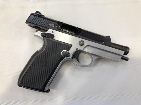 Se vende Star Firestar Plus  guiada en f con algunas particularidades 

1ª Se han pavonado todas las piezas 11