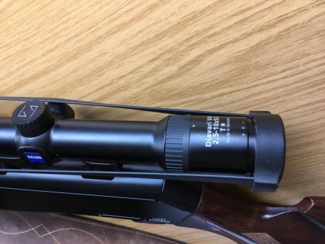 Hola,

Vendo browning long track, 30.06 sprg, con visor zeiss diavari 2,5-10x50 T*. Perfecto estado, como 01