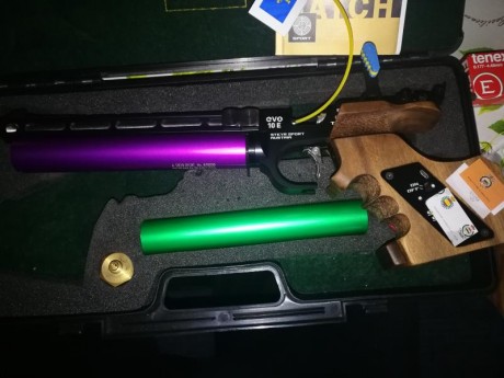 Muy buenas compañeros!!!!!
Bueno como pongo en el título de venta, vendo mi pistola de aire  Steyr Evo 11