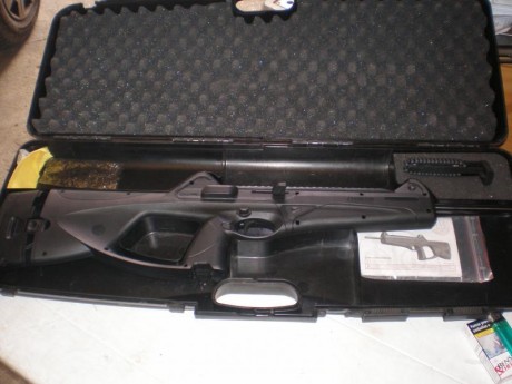 Pues me e cansado de darle a los balines y me saco esta estupenda carabina, viene con su caja estuche 01
