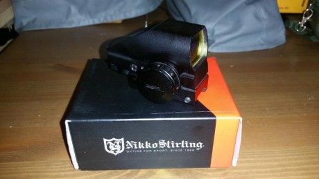 Pues eso. Vendo este visor. Funciona perfectamente. Alguna marca de uso pero practicamente nuevo. Usado 01