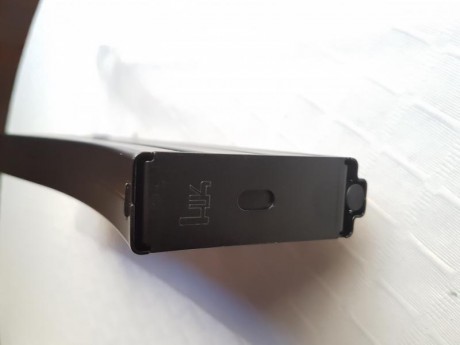 Hola.

Vendo cargador original de H&K 416, fabricado en acero, muy robusto, no tiene nada que ver 00