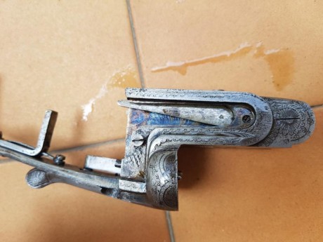 Tras descubrir que lo único que le pasaba a la escopeta del abuelo era grasa y suciedad seca tras estar 10