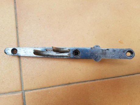 Tras descubrir que lo único que le pasaba a la escopeta del abuelo era grasa y suciedad seca tras estar 02