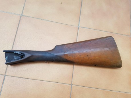 Tras descubrir que lo único que le pasaba a la escopeta del abuelo era grasa y suciedad seca tras estar 20