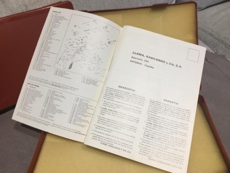 En venta dos estuches origuinales del revolver LLAMA MATRIAL las dos con su manual origuinal donde se 11