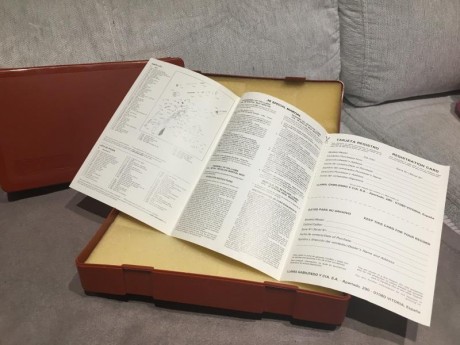 En venta dos estuches origuinales del revolver LLAMA MATRIAL las dos con su manual origuinal donde se 10