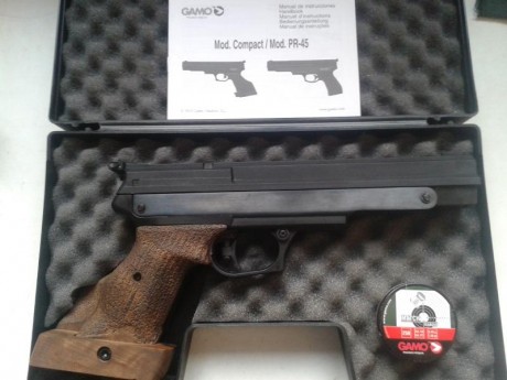 Vendo esta pistola Gamo Compact, en buen estado y poco usada.
Con su maletín y manual de instrucciones. 02