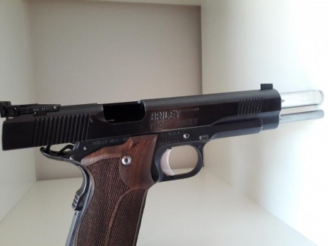 Hola a todos
Vendo muy a mi pesar mi 9mm, se la compre a un amigo y compañero del club y de este foro.
La 00