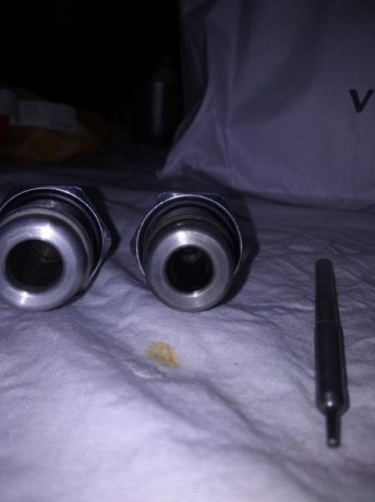 Vendo recalibrador y posicionador lee calibre 222r en su caja de plástico, poco uso. 20€
Shell plate hornady 01