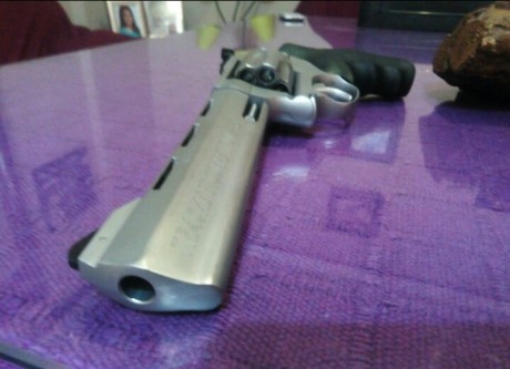  Hola, buenas .
Ante todo gracias por vuestra atención.
Estoy mirando para compra un revolver para tiro 60