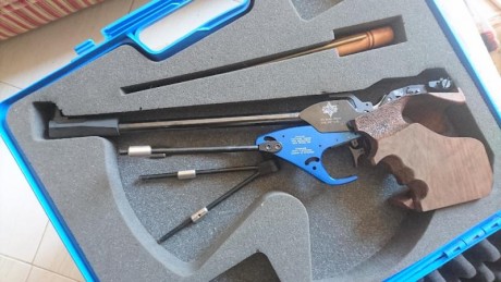 Hola,
pongo a la venta mi Matchguns MG5E.

Como se puede ver agrupa perfectamente. El blanco es de un 01