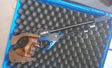 Hola,
pongo a la venta mi Matchguns MG5E.

Como se puede ver agrupa perfectamente. El blanco es de un 00