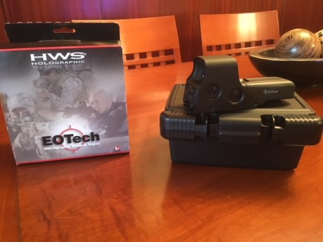 sin uso prácticamente. Tiene su embalaje original y manuales de instrucciones .
Su precio 450€. Contacto 01