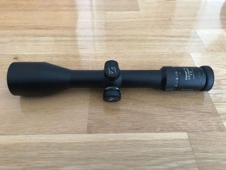 Vendo zeiss diavari 2,5-10x50 retroiluminado, con monturas blaser originales de carril. Esta todo en buen 01