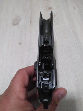 Hola amigos
Muy a mi pesar pongo en venta mi pistola CZ 75 B del 9 parabellum, necesito hueco en la guía 11