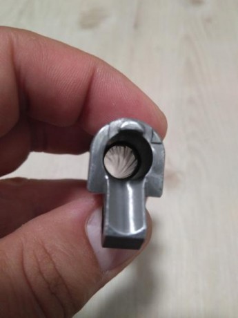 Hola amigos
Muy a mi pesar pongo en venta mi pistola CZ 75 B del 9 parabellum, necesito hueco en la guía 21