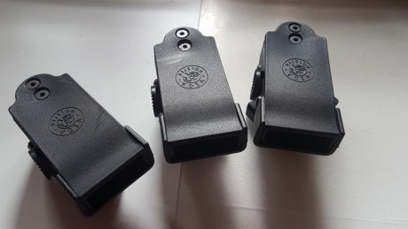 Se vende USP Standar bicolor 9mm PB con Alza micrométrica, Guiada en la F y se incluye:

- 4 cargadores
- 41