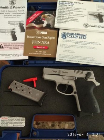 Vendo Smith and Wesson cs9 de 9 mm parabellum, Subcompacta, apenas usada esta nueva con caja original 02