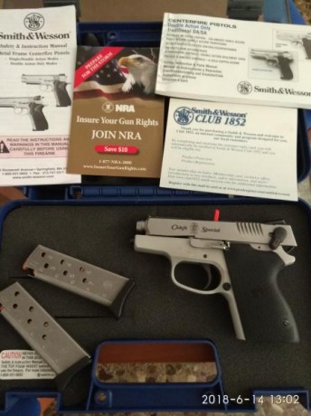 Vendo Smith and Wesson cs9 de 9 mm parabellum, Subcompacta, apenas usada esta nueva con caja original 00