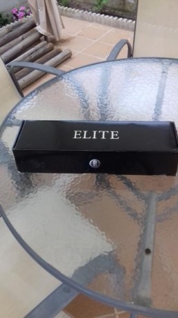 Vendo visor bushnell elite 8-32x40,tubo de pulgada.
esta en perfecto estado.
no tiene la mas minima marca
tiene 00