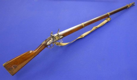 Voy a colocar unas fotos de un arma larga alemana de llave de mecha del siglo XVI. 01