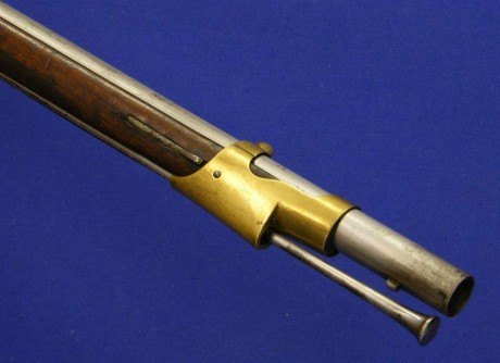 Voy a colocar unas fotos de un arma larga alemana de llave de mecha del siglo XVI. 22