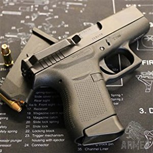 Clip para portar la Glock 43 de manera cómoda. Es totalmente original de la marca clipdraw. Incluyo tornillos 02