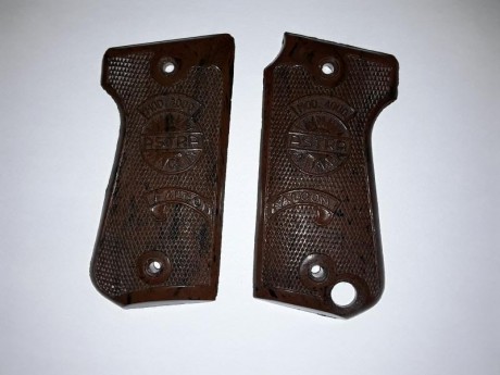  20180616_165441.jpg 
Cachas Astra Falcon primer modelo en  plastico marron y jaspeado negro.
También 00