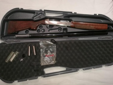 Vendo, escopeta Rafaello Crio, con tres crio choques: dos, tres, y cuatro estrellas.
la vendo por 1000€.
Escopeta 02