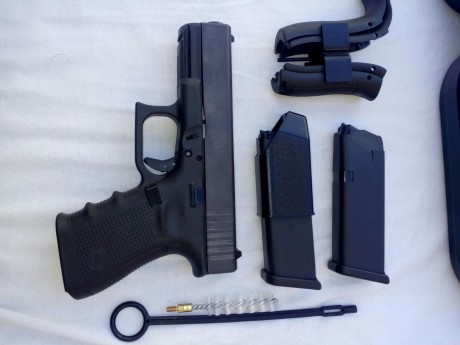 VENDIDA
Se vende Glock 19 4º Gen,Arma nueva,sin disparar,comprada el año pasado en Armeria Marcos
calibre 02