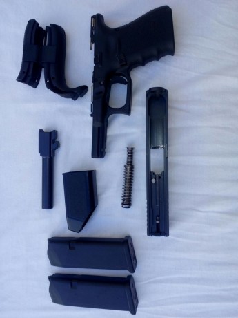 VENDIDA
Se vende Glock 19 4º Gen,Arma nueva,sin disparar,comprada el año pasado en Armeria Marcos
calibre 12