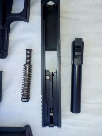 VENDIDA
Se vende Glock 19 4º Gen,Arma nueva,sin disparar,comprada el año pasado en Armeria Marcos
calibre 11