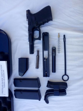 VENDIDA
Se vende Glock 19 4º Gen,Arma nueva,sin disparar,comprada el año pasado en Armeria Marcos
calibre 10