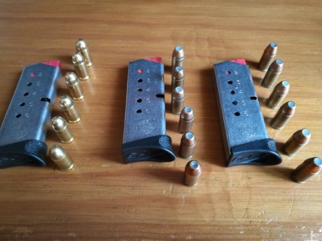 Saludos al foro ,vendo TRES cargadores de 6 cartuchos en perfecto estado para una S&W bodyguard.

Precio 01