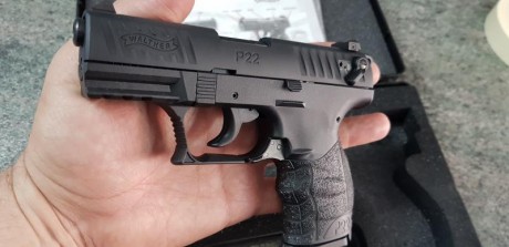 Vendo una pistola whalter p22Q la version nueva hecha en USA.

Me la he quedado de un compañero que por 01
