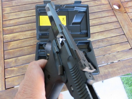 Pues eso vendo mi pistola Browning Buck Marl URX del 22 LR en estado impecable como se puede apreciar 10